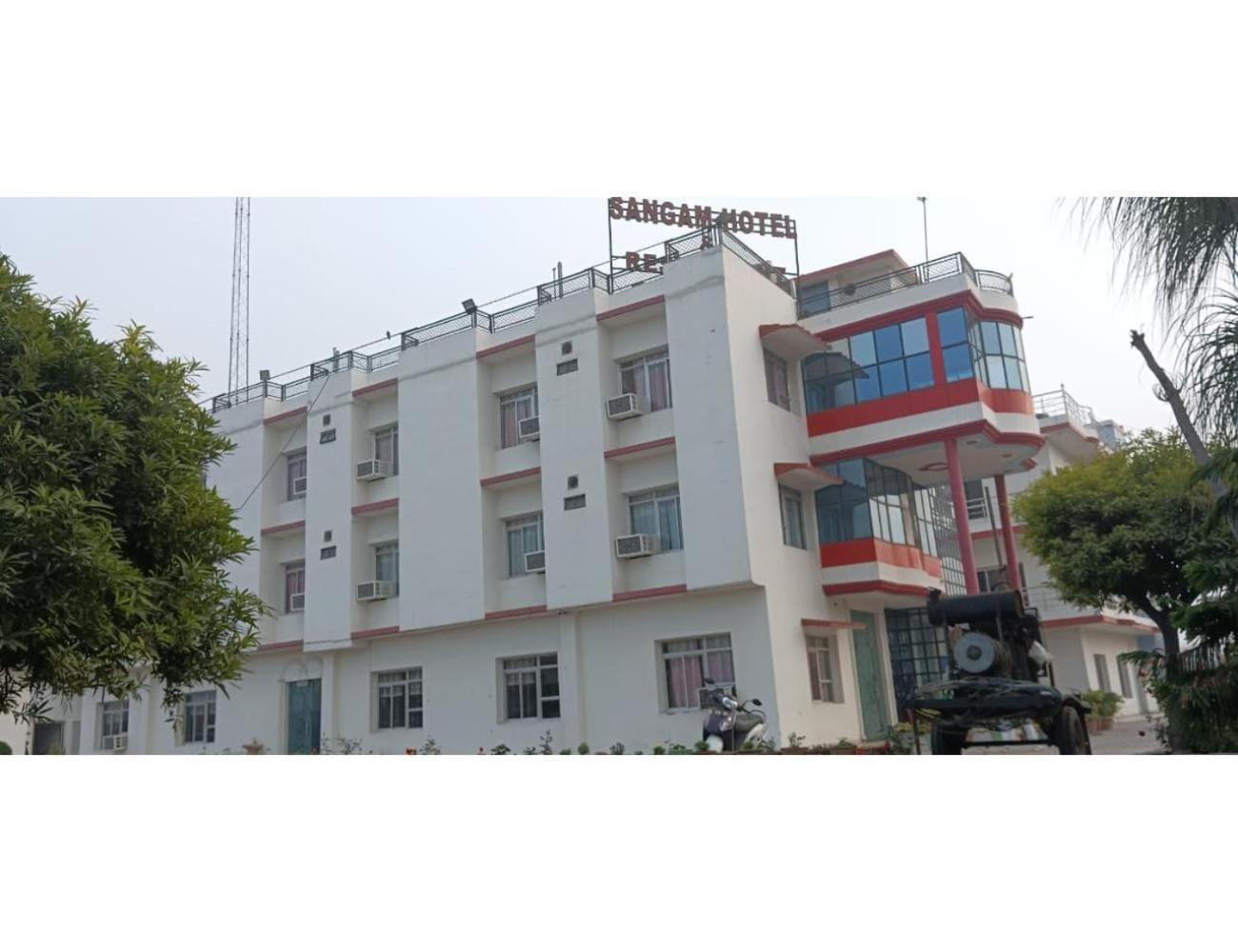 Hotel Sangam, Varanasi Esterno foto